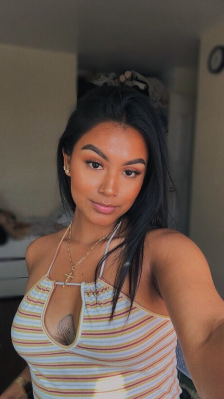 caramelito morenita pornstar adult pic