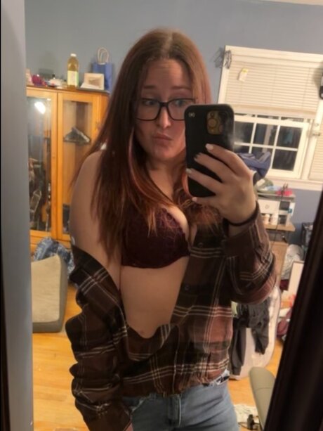 Marie Kelly beautiful actress pics