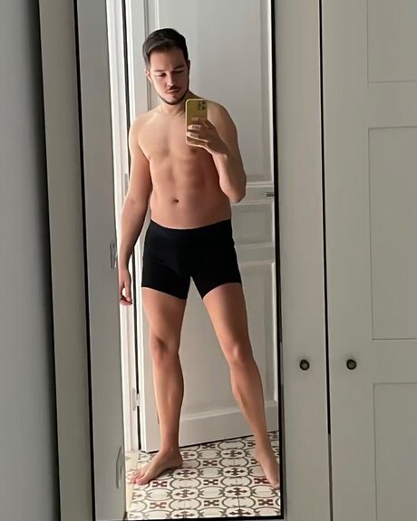 Aleden87 perfect model picture