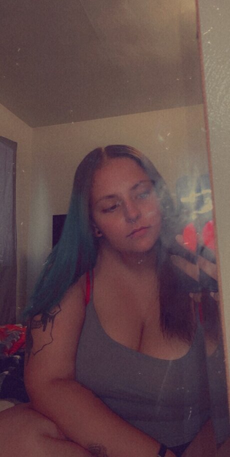 Thick chick nice actress pictures