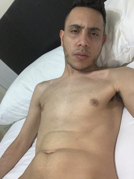 Ren_ star naked photos