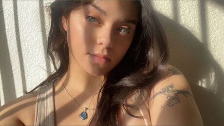 Mirrbaby free pornstar photo