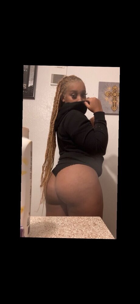 luhhslimmm erotic model pictures