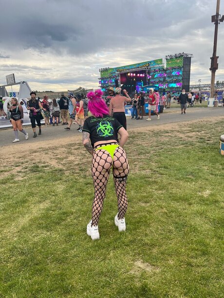 Shaolin Kolln free pornstar galleries