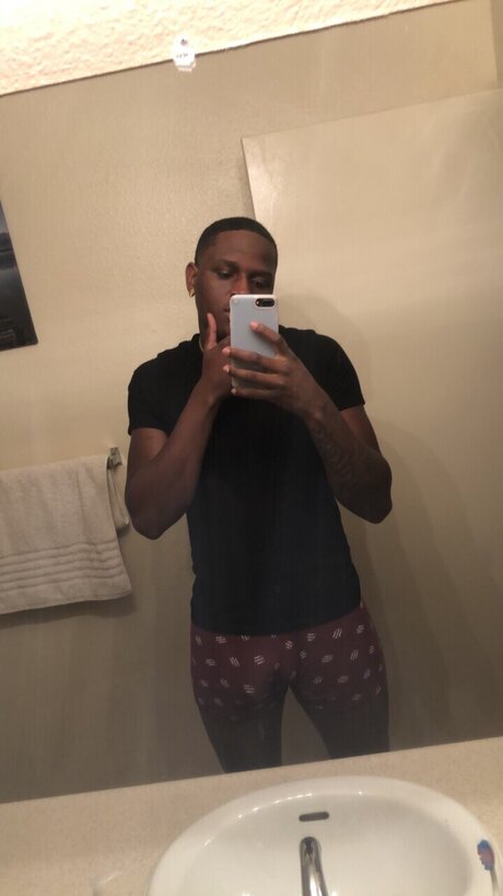 NewOnlyFans model pornographic photo