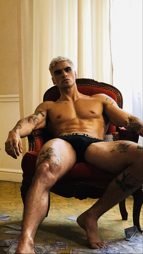 Alexandro best star pics