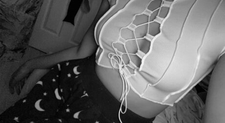 Naughty girl_ xxx star img