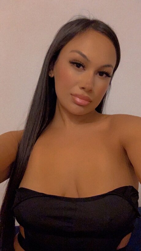 Missoxana model hd pics