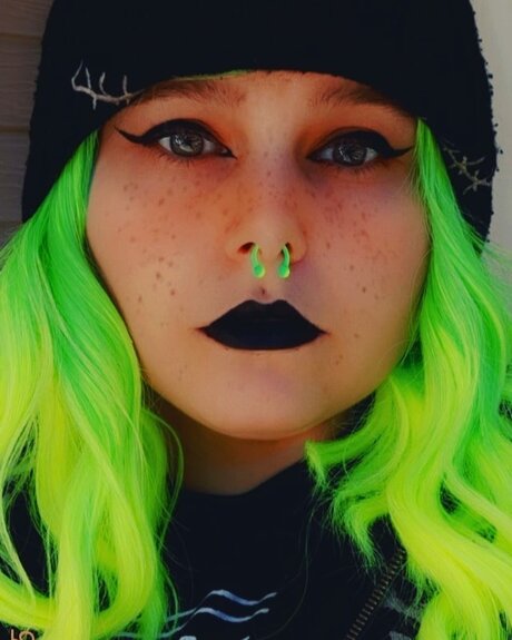 RowynFate xxx star photos