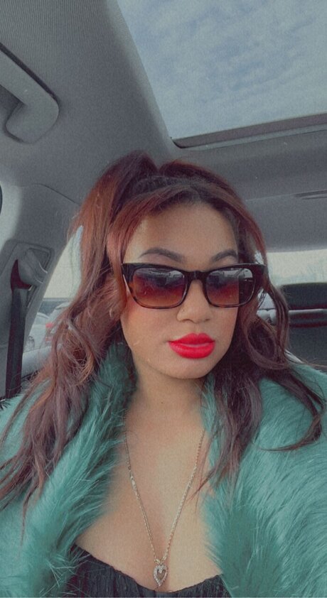 MulattoMamixxx star nude picture