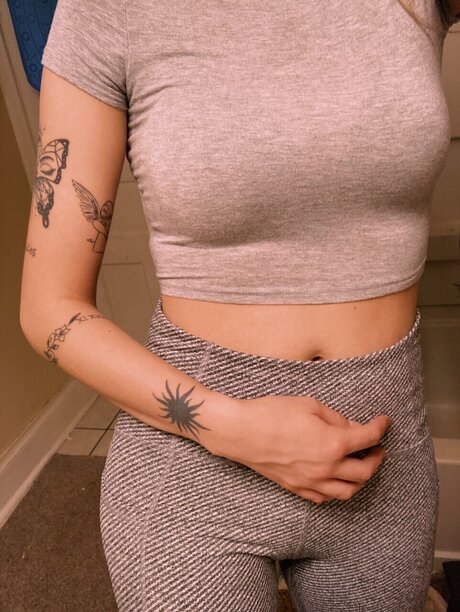 MercedesLuvsU model naked pictures