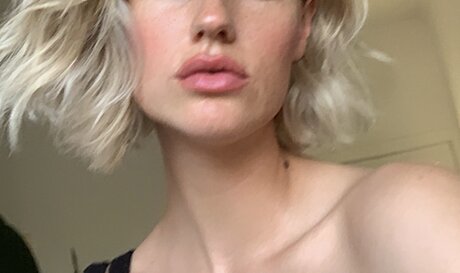 Garbag_ exclusive actress pictures