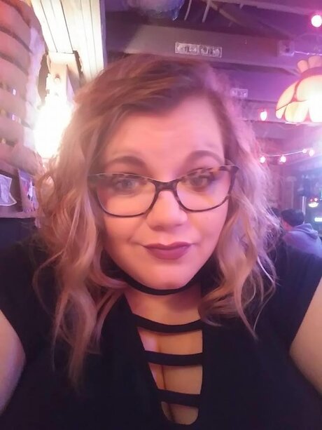 Daisy Cream pornstar top image