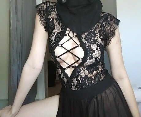 Renee Lopez star free images