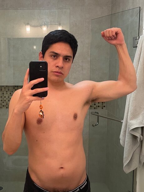 Rorra star top image