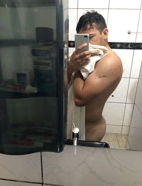 Tales Ramon model pretty photos