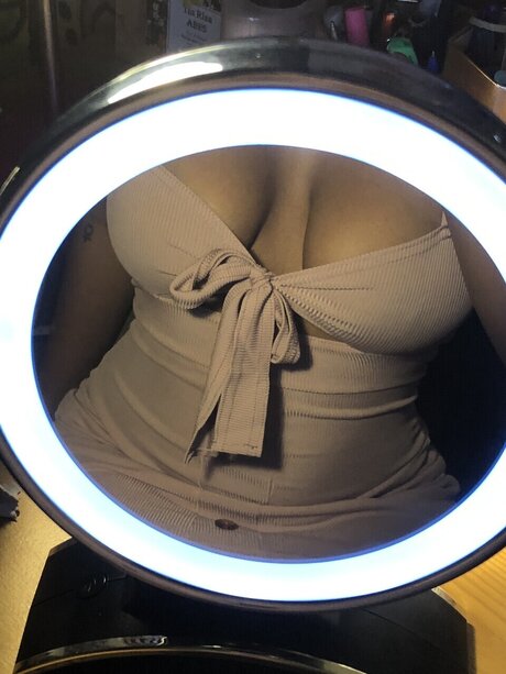 Naya Storm art actress pics