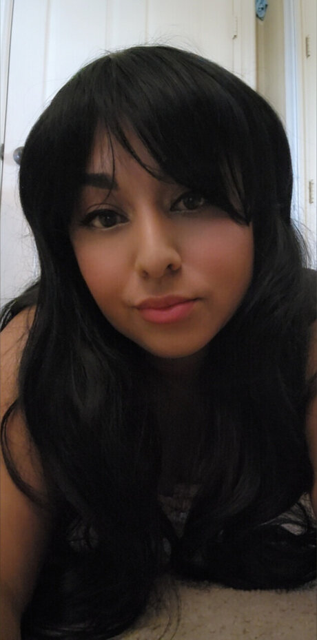 Shygirlxlillith model hot picture