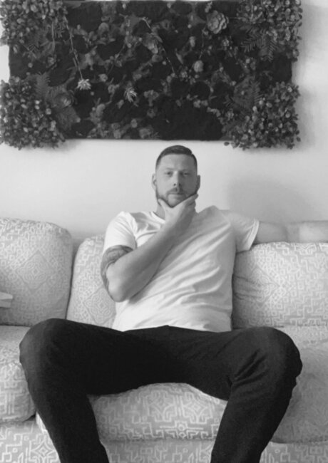 BIG REDZ high quality model images