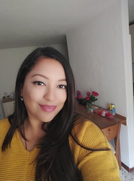 Vicky exclusive model photos