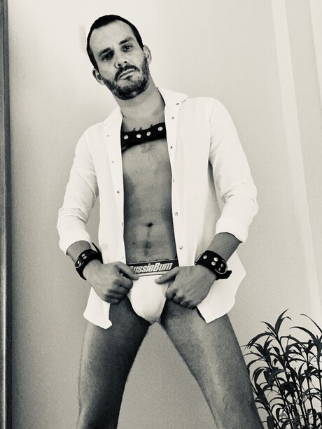 Dani pm pretty model pic