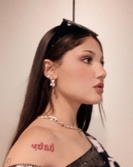 Ariadna_ pornstar pretty archive