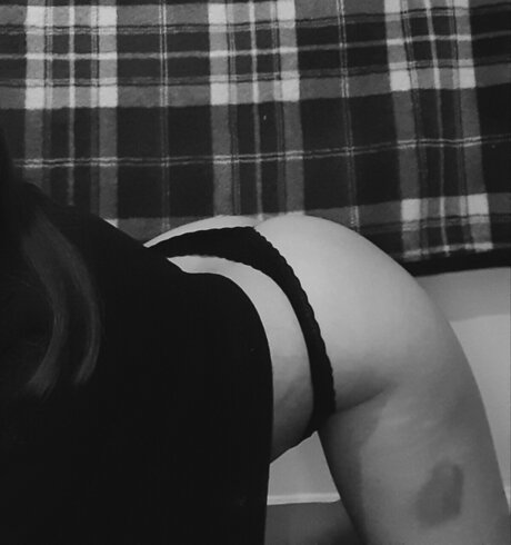 Daniellebrynae pornstar hot pics