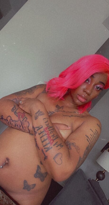 Lundyn Rose star best pictures