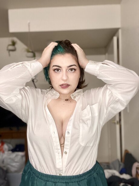 Brittany Louise star naked archive