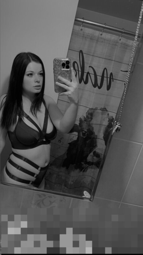 Brittney_ naked star image