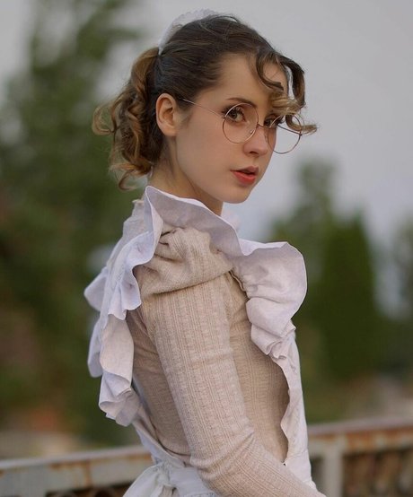 Raineemery erotic model archive