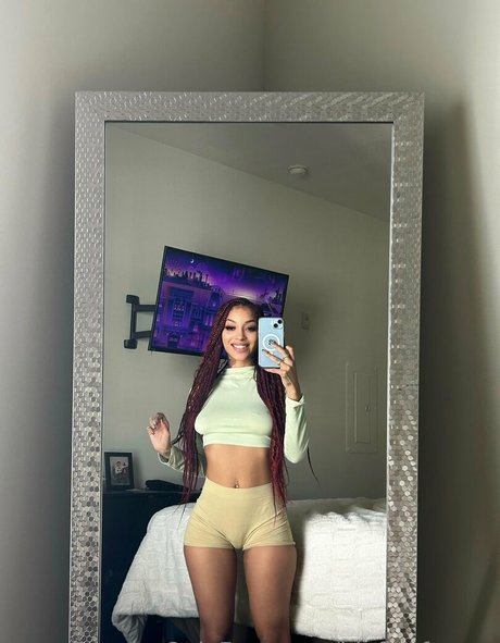 bigflexfargoo pornographic star image