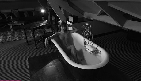 telmaxlouise sexy pornstar images