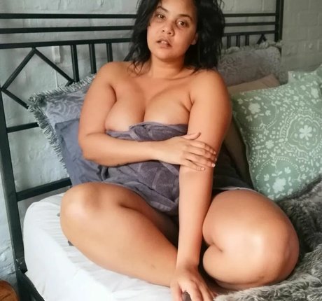 Simone De Jager pretty pornstar archive