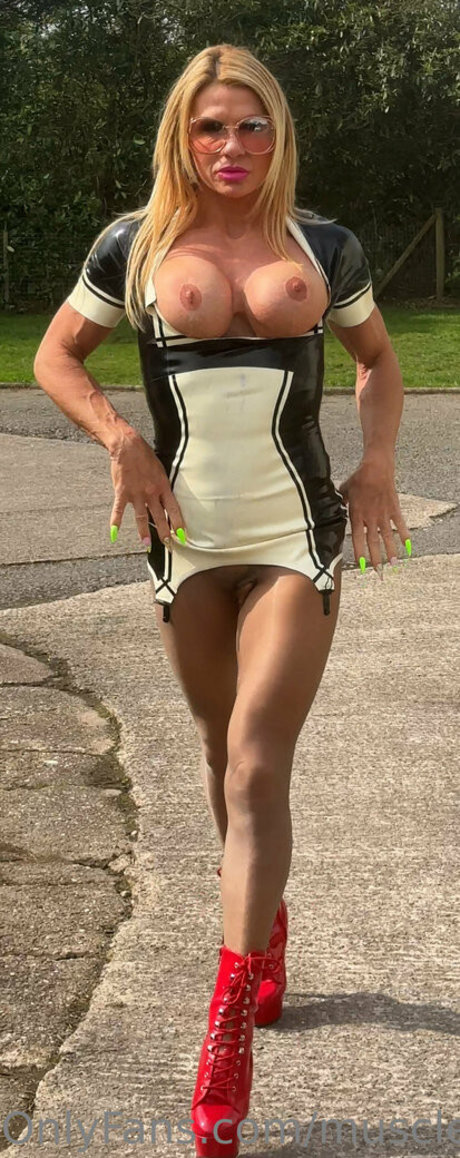 musclem1lf model high quality pic