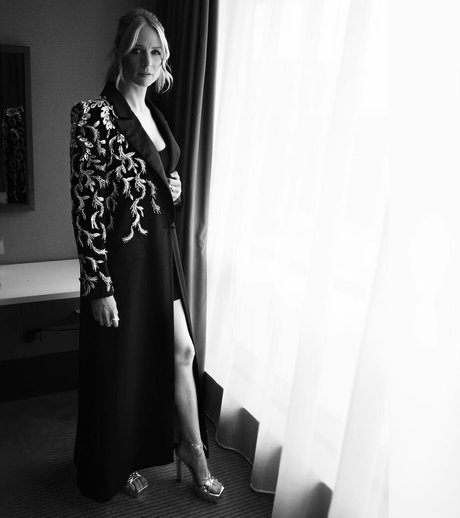 Niamh Algar erotic pornstar gallery