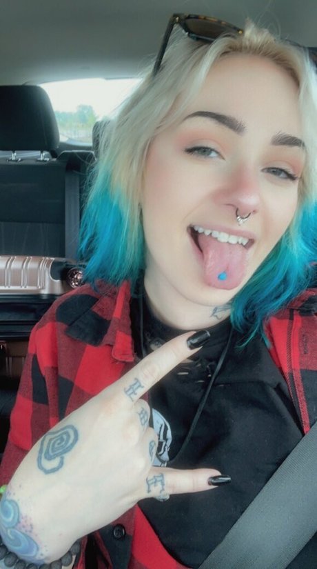 Misslavey666 high quality model pictures