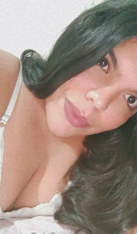 roxybitch sexy actress photo