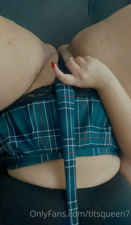 titsqueen7 nice actress img