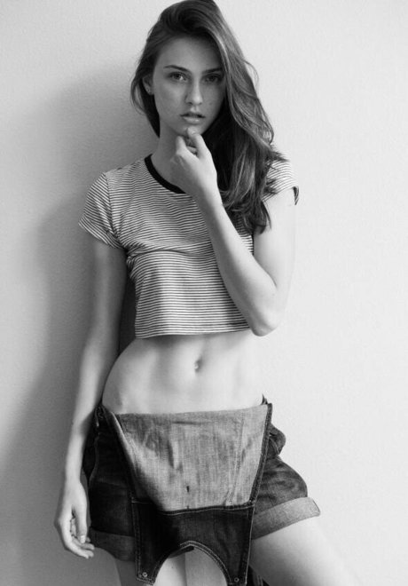 Emily Hall naked actress pictures