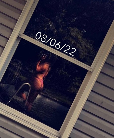 Mackenzie Spohn pretty actress pics