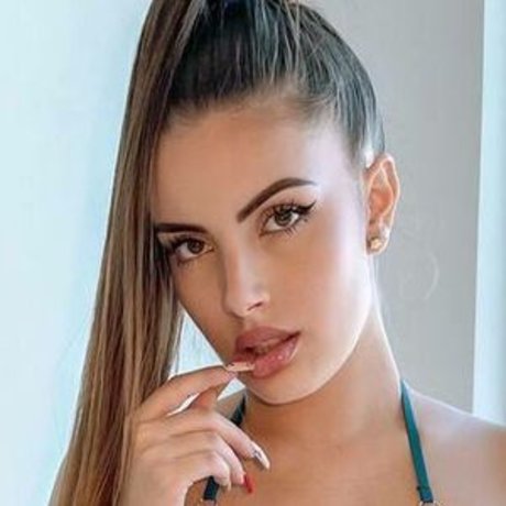 Aleja Madness model nudes pic