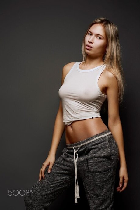 Rinata Eve nude star picture