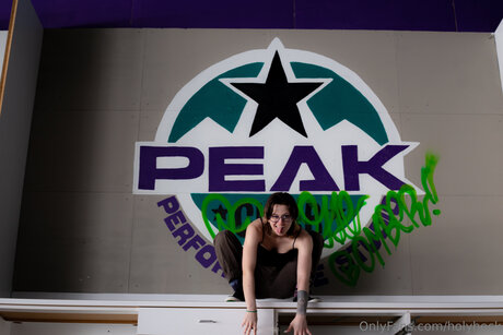 holyheck nude model pics