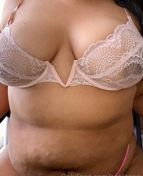 ashleean nude actress photos