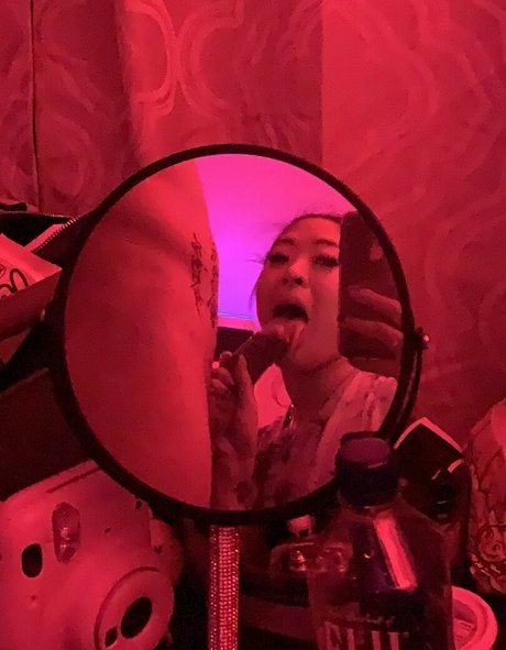 Crybabyxnina best model pic