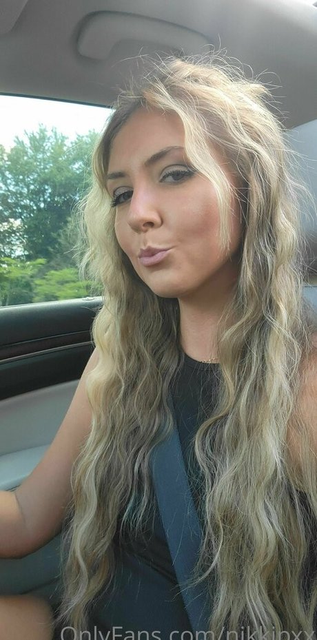 Nikkipxx naked star photo