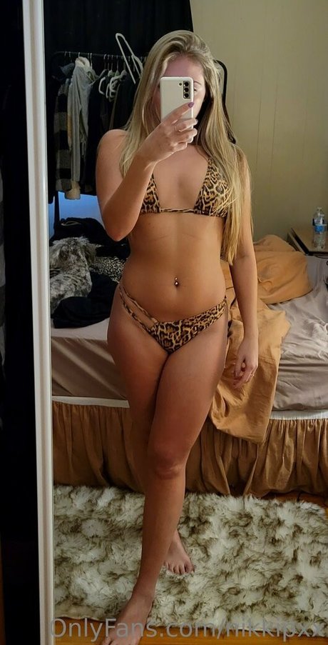 Nikkipxx naked star pics