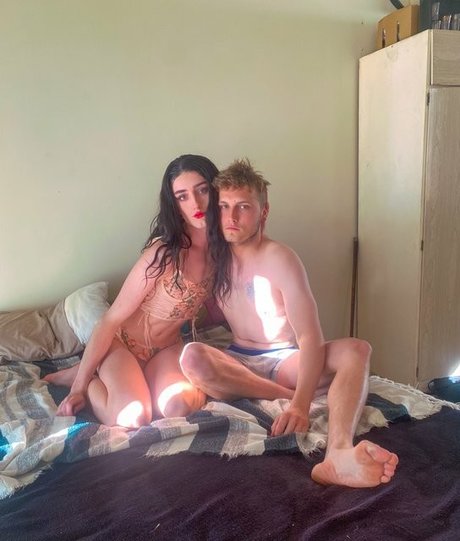 Venus Moorez high quality model picture