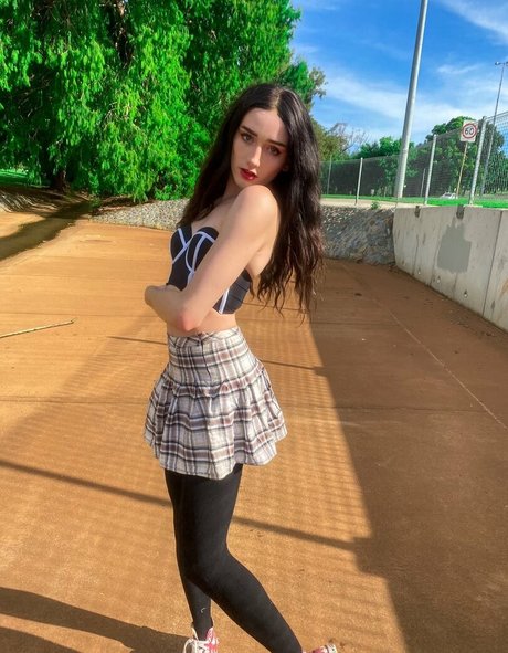 Venus Moorez nice model pic